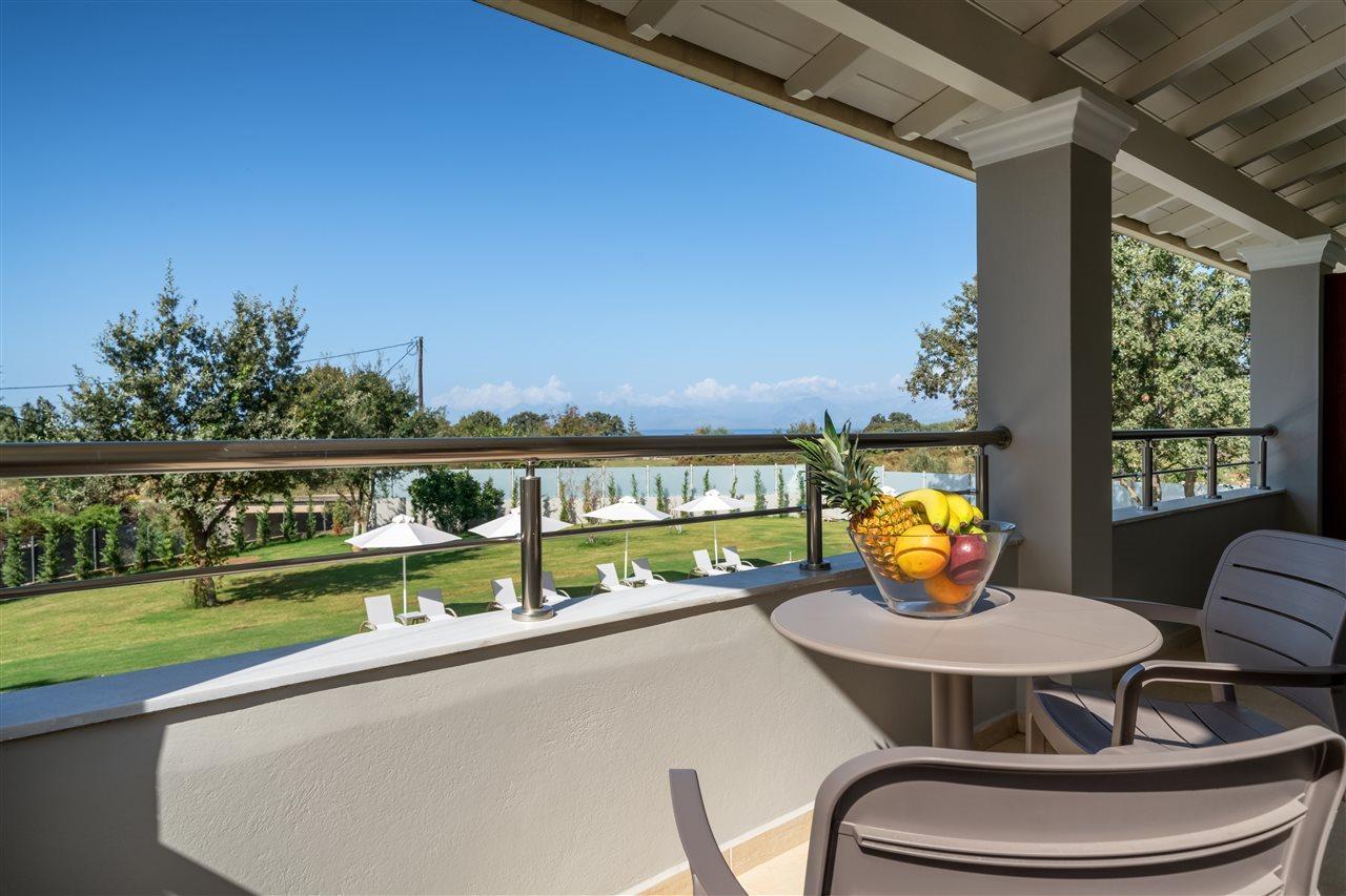 אצ'ארבי Karavos Apartments מראה חיצוני תמונה